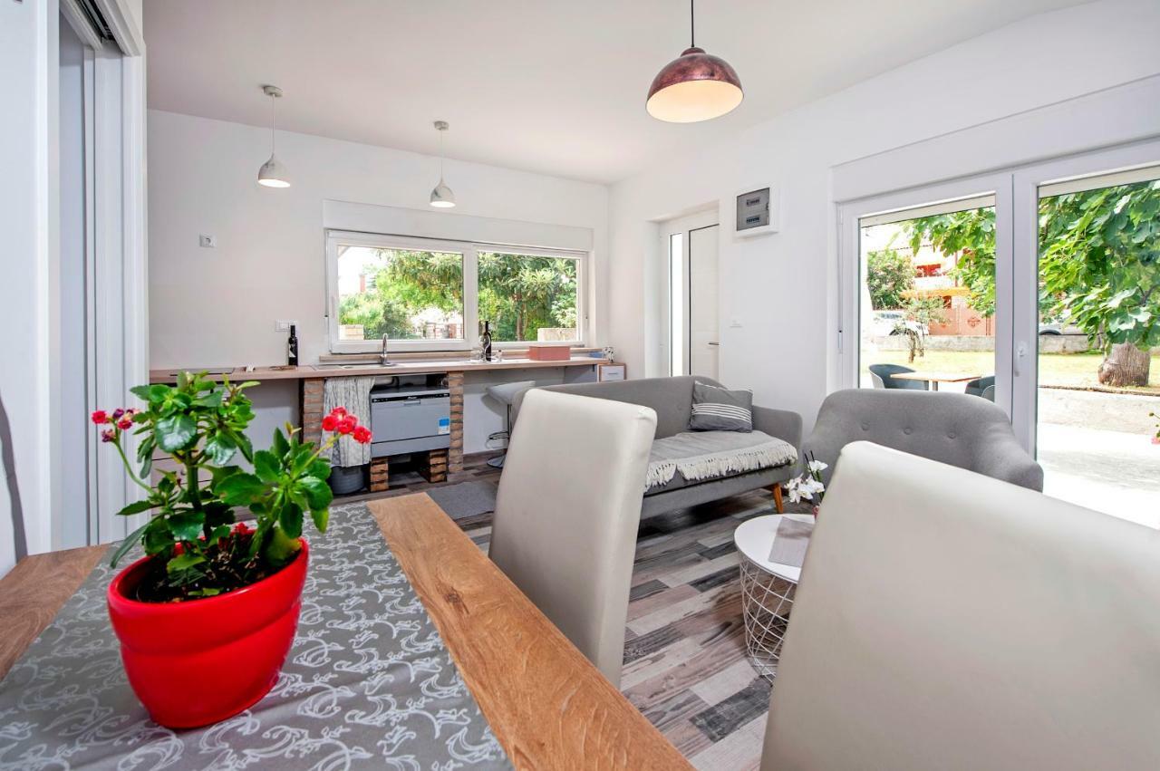 Paola cozy apartment Rovinj Exterior foto