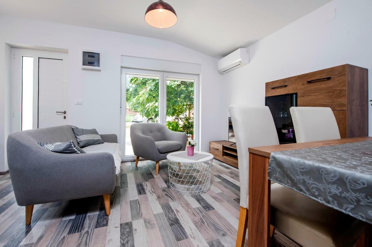 Paola cozy apartment Rovinj Exterior foto