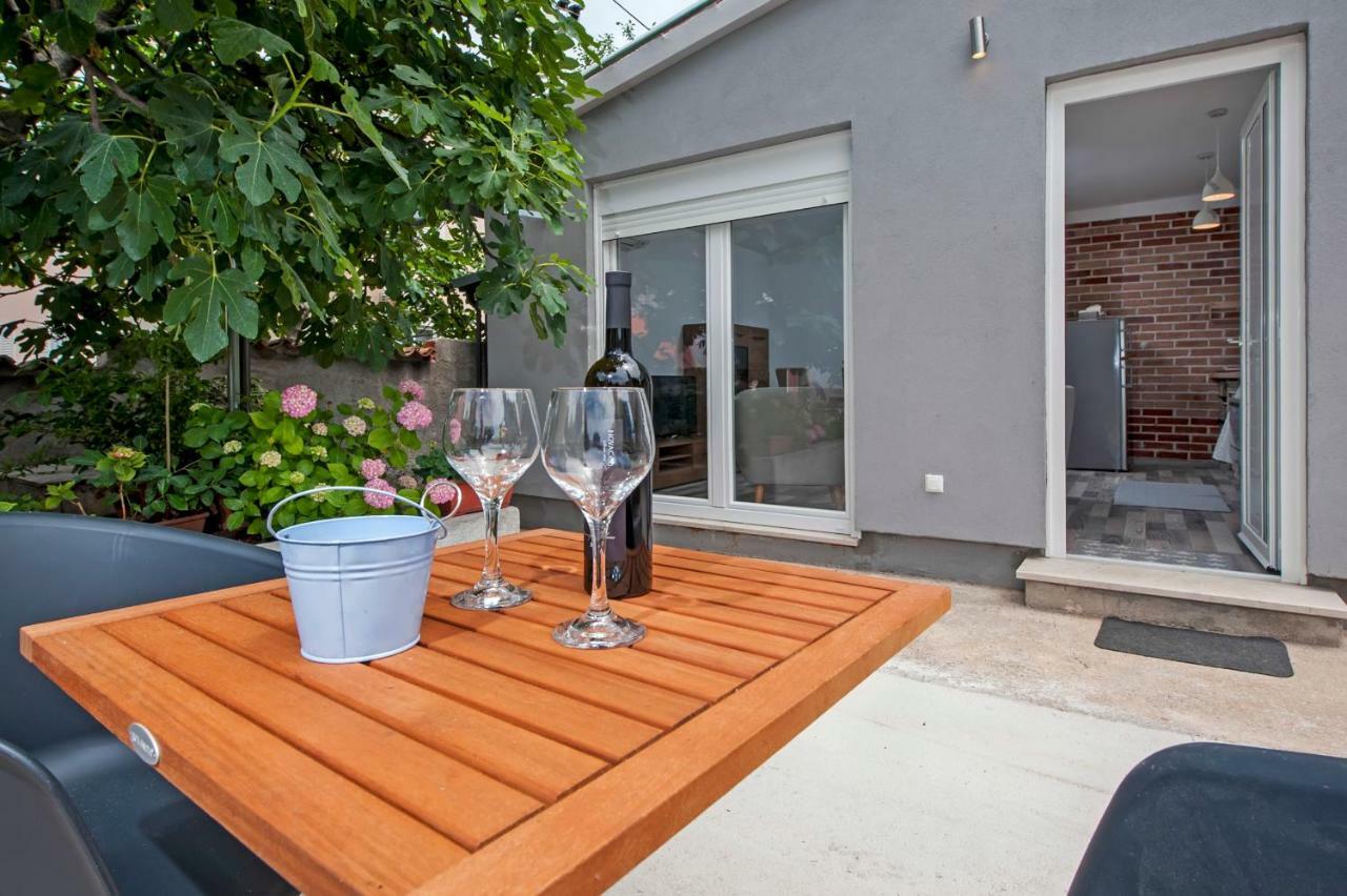 Paola cozy apartment Rovinj Exterior foto